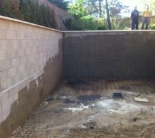 Etanchéité du bâtiment mal faite, eau provenant du terrain