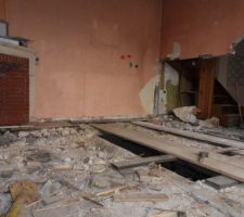 Arrachage plancher chêne sur solive chêne et poutres pourries