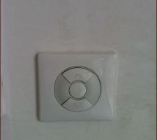 Interrupteurs volets roulants &agrave; la place des t&eacute;l&eacute;commande pour la domotique