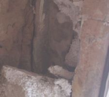 Pour continuer les erreurs, en plus de l'isolation ext&eacute;rieur en ciment et laine de verre, bah polyst&eacute;r&egrave;ne en int&eacute;rieur!!