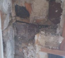 IPN en linteau de fen&ecirc;tre de salon (angle mur refend en terre crue