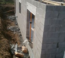 Les sacs de ciments ont du prendre l'eau