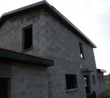 Façade nord - débords de toit finis