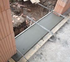 Seuil porte service coté jardin