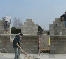 Les ouvriers en plein boulot , je dois avouer qu'ils travaillent bien et proprement....