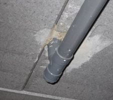 La douche fuit quand le syphon est bouché