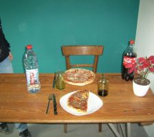 1er repas...dans le bureau :)