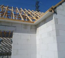 Sous face débord de toit en frise PVC