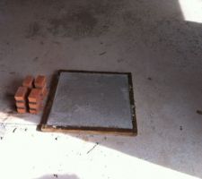 Receptacle pour éventuelle cheminée ou poêle