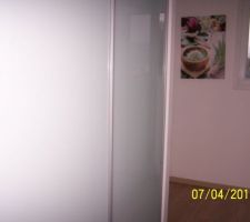 Portes placard coulissantes &agrave; l'&eacute;tage.