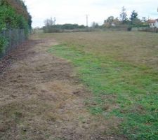 Voila notre terrain enfin nous on est au fond...