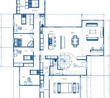 Intégration des placards et modification arrière-cuisine et lingerie pour agrandir WC et placard derrière l'escalier...

Sinon dans la SDB qu'est-ce qui est le long de la fenêtre ???