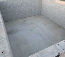 Et coulage de la dalle en fond de cave