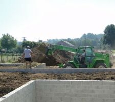 Bah, qu'est ce que tu fais avec ta pelle ?