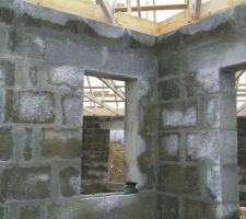 Entrée et salle de bain