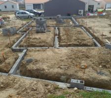 Parpaings de sous bassement