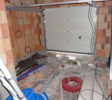 Vue du garage en travaux lol