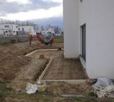 La ptite puis la grande terrasse, on respecte plus ou moins la maison et le terrain avec cette configuration