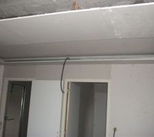 Lumière dans le couloir