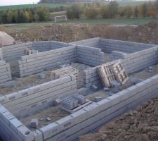 Vide sanitaire cot&eacute; salon cuisine