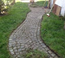 Nettoyage bordures pavés