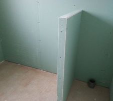 Coin Wc/baignoire salle de bain commune