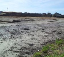 Une semaine apr&egrave;s le d&eacute;but des fouilles...