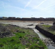 Une semaine apr&egrave;s le d&eacute;but des fouilles...