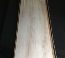 Parquet flottant qui ira dans la chambre du bas