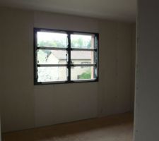 Photos de la deuxiéme chambre principale du haut.