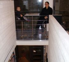 La table pour prendre la caf&eacute; sur le pouce