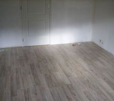 Parquet posé, reste les plinthes