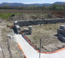 MONTAGE DES MURS DU VIDE SANITAIRE