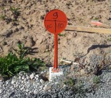 Notre borne avec nos voisins frisco171