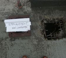 Mise en place du chev&ecirc;tre devant la porte fenetre. Trop fort chez Chamoix Constructeurs !