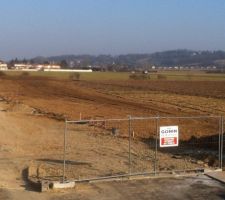 Le terrain avant d&eacute;but travaux