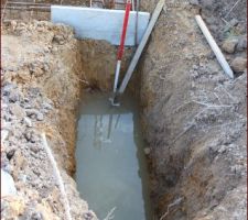 Un trou pour &eacute;vacuer l'eau ?