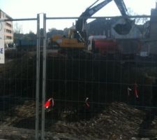 On creuse le futur parking souterain...