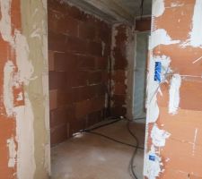 Vue de la chambre sur notre futur dressing