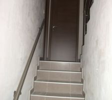 23 avril 2013 - Une nouvelle rampe dans la montée d'escalier