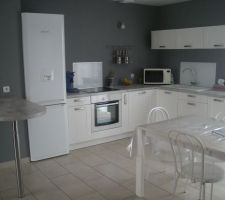 Cuisine finie modéle montreal de conforama.