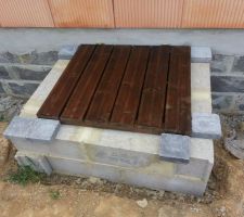 Trappe courette anglaise   pierre (&agrave; poser)