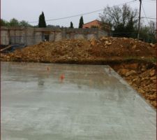 Enfin!!!! La voila!!!!
On l'avait tant attendu elle est enfin là.
Plus qu'à attendre la maison maintenant.