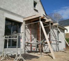 R&eacute;alisation de la casquette! 
Coffrage de 20 jours avant enduit!