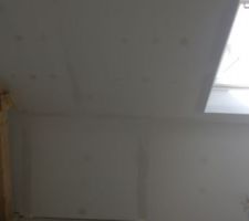 Chambre 3, &agrave; l'&eacute;tage.