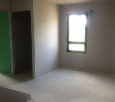 Palier de l'étage avec la "mini-mezzanine"
