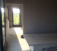Vue du bureau dans le salon