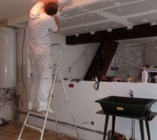 Apres avoir tout cassé il faut refaire le lavabo c'est les moyen du bord