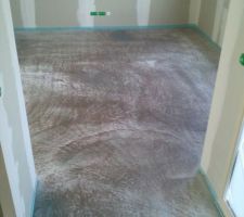 Chape ponc&eacute;e et "appr&ecirc;t&eacute;e"