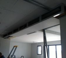 Construction d un  coffrage pour masquer les tuyaux de vmc